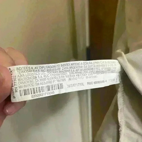 Zara Cream Nude Fitted Sleeveless Tank Top Size L Built-in Bra Butter Soft - Picture 5 of 6